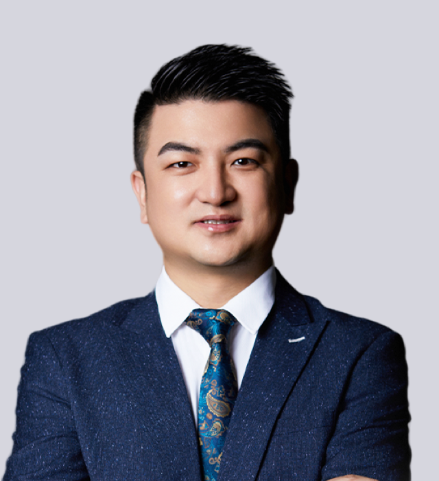 黄弋玮